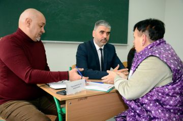 Алексей Дорофеев провел прием граждан в институте физкультуры