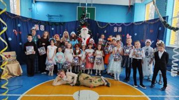 Новогодние мероприятия в Приазовской школе