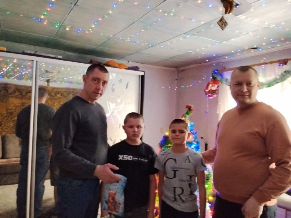 В преддверии Нового 2026 года в городском округе Дебальцево снова проходит традиционная акция "Ёлка желаний" В преддверии Нового 2026 года в городском округе Дебальцево снова проходит традиционная акция "Ёлка желаний"
