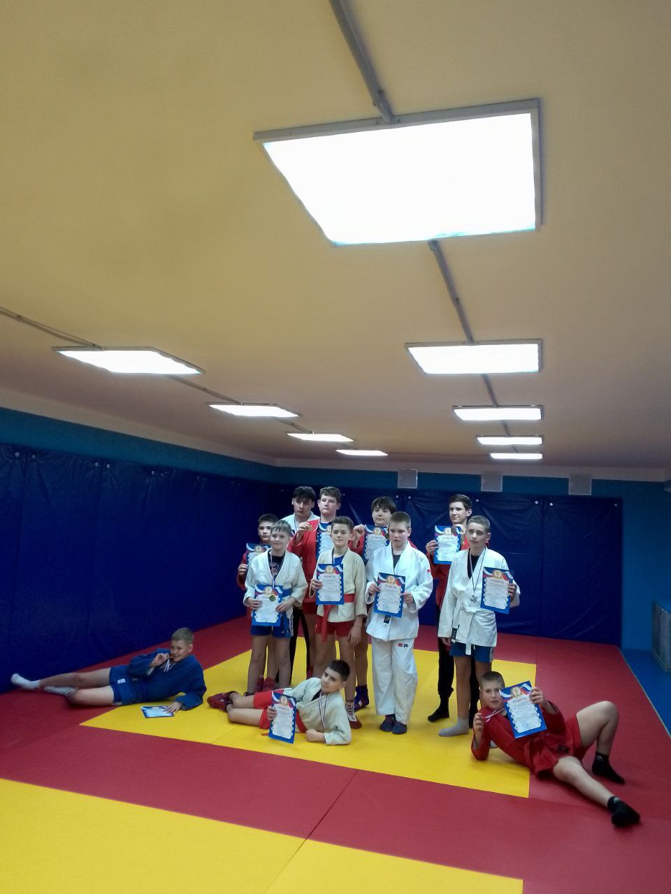 Первенство по дзюдо. В канун новогодних праздников, 29 декабря, состоялось первенство спортивной школы городского округа Енакиево по дзюдо Первенство по дзюдо. В канун новогодних праздников, 29 декабря, состоялось первенство спортивной школы городского округа Енакиево по дзюдо