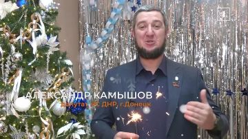 "ПОЛИГОН" поздравляет зрителей С НОВЫМ ГОДОМ!