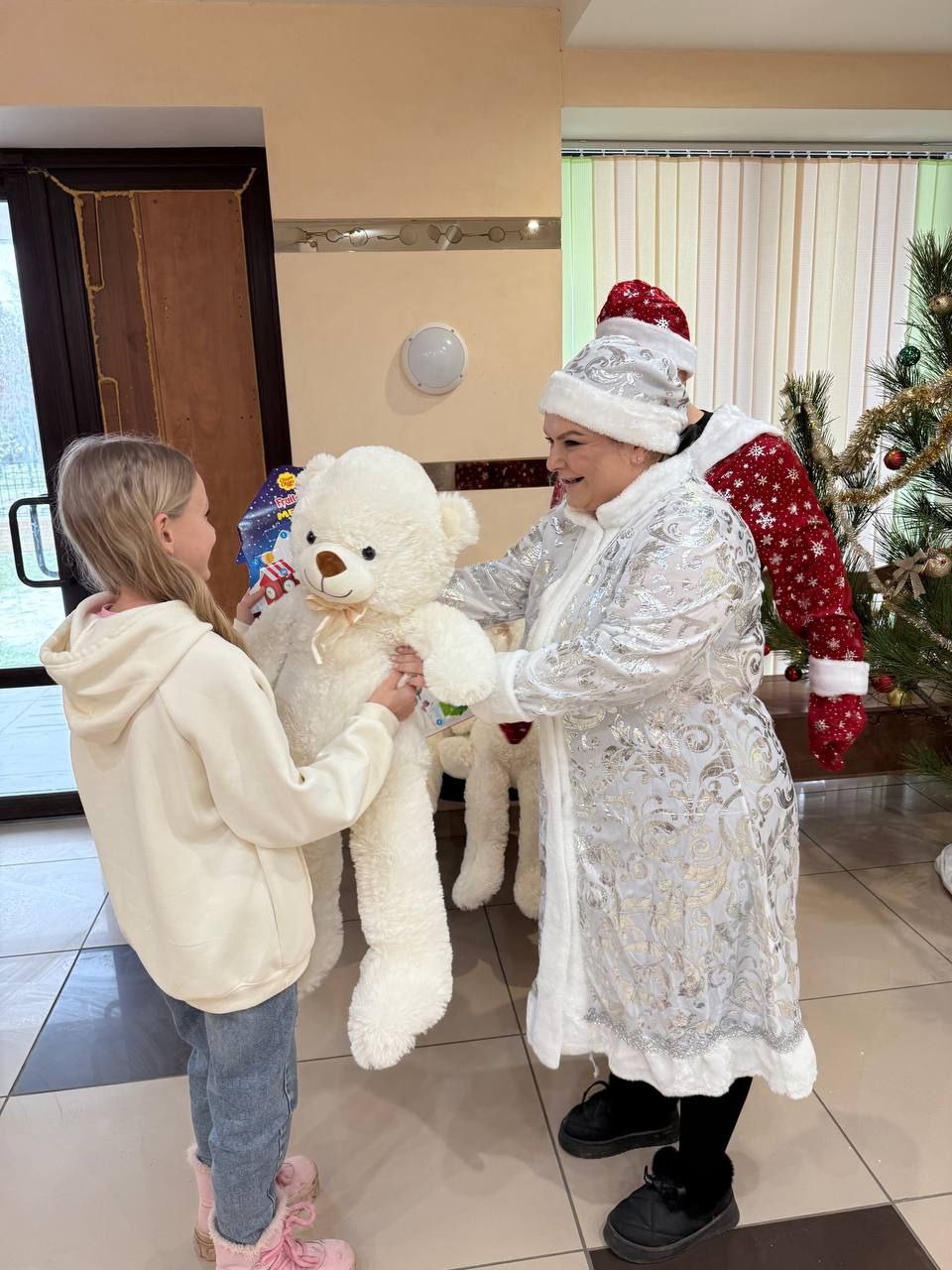 Большой Новогодний и Рождественский сбор для детей Донбасса и в зоне СВО! Большой Новогодний и Рождественский сбор для детей Донбасса и в зоне СВО!