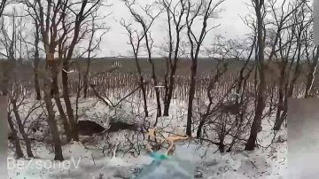 Даниил Безсонов: 33 мсп разрушает укрытие ВСУ в районе Торецкого