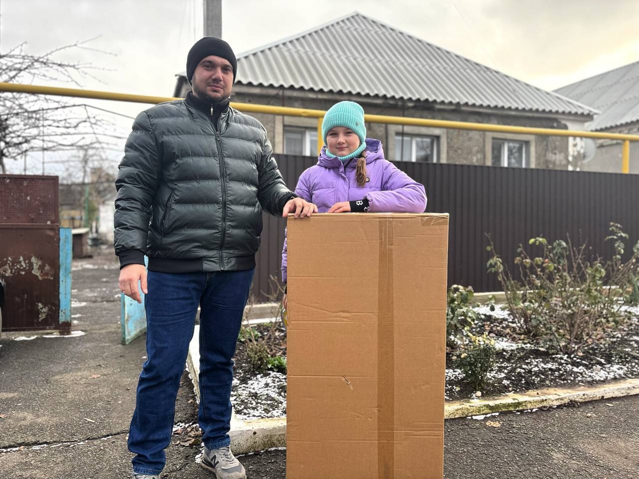 В разгар новогодних праздников сбылась мечта 9летней Арины из Волновахи