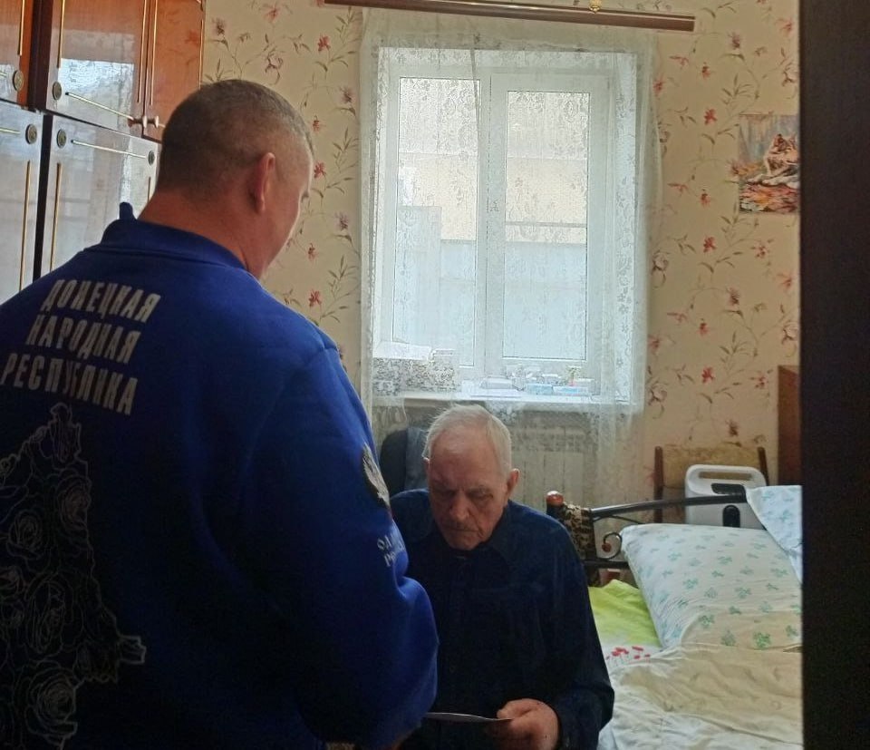 Встреча поколений: поздравили ветерана Великой Отечественной войны Встреча поколений: поздравили ветерана Великой Отечественной войны