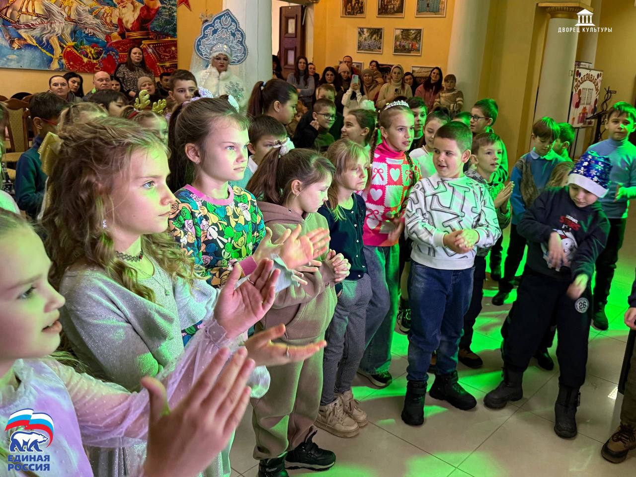 5 января в Харцызском городском Дворце культуры в канун Сочельника состоялась игровая программа в рамках проекта Единой России «Культура малой Родины» 5 января в Харцызском городском Дворце культуры в канун Сочельника состоялась игровая программа в рамках проекта Единой России «Культура малой Родины»