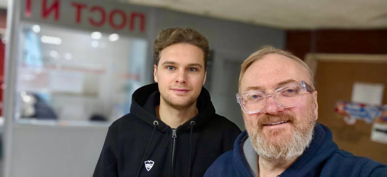 Виталий Милонов: Рождественское тепло для тех, кто защищает страну Виталий Милонов: Рождественское тепло для тех, кто защищает страну