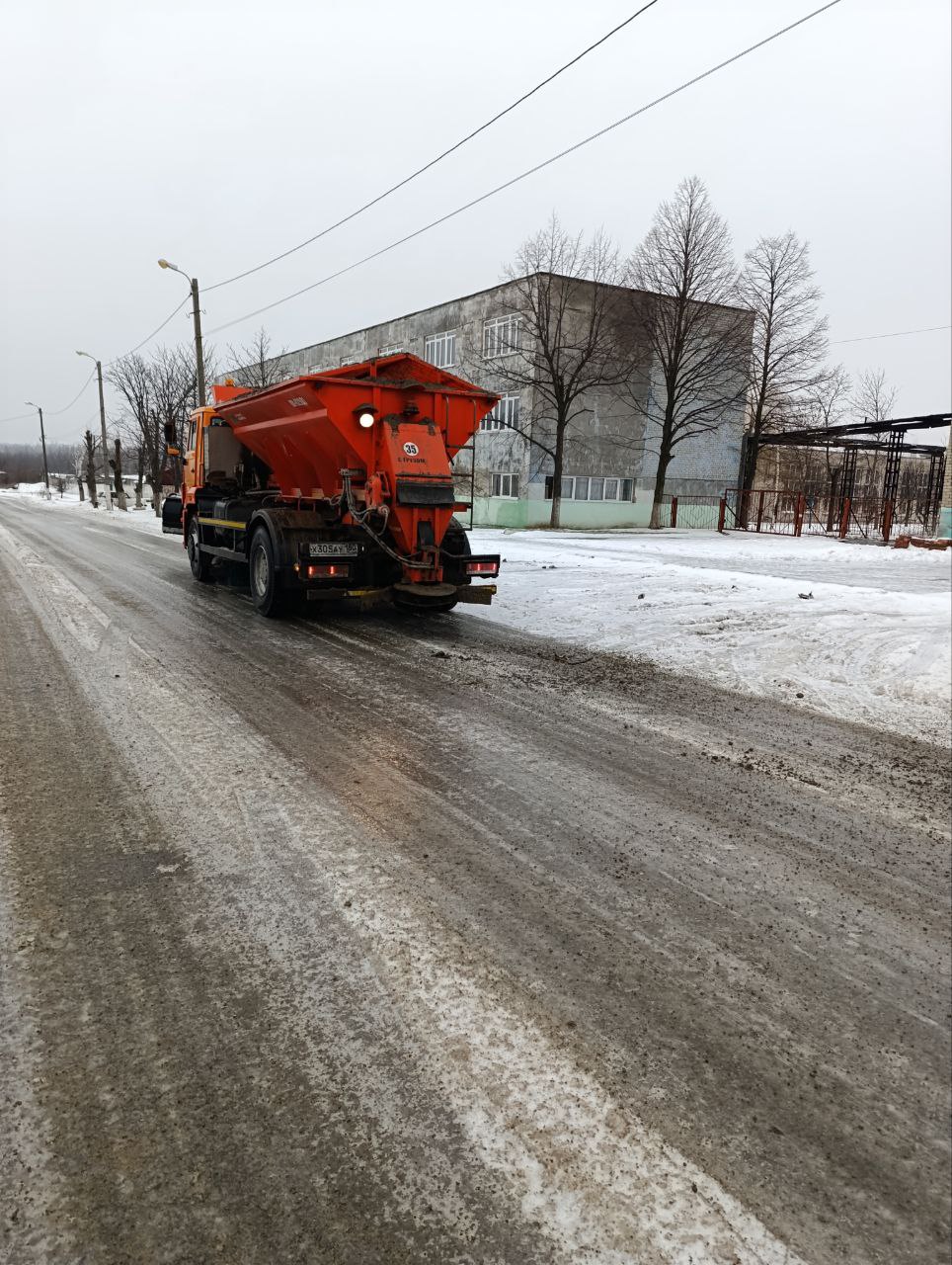 Сергей Желновач: Коммунальные службы городского округа Дебальцево продолжают работу по зимнему содержанию дорог Сергей Желновач: Коммунальные службы городского округа Дебальцево продолжают работу по зимнему содержанию дорог
