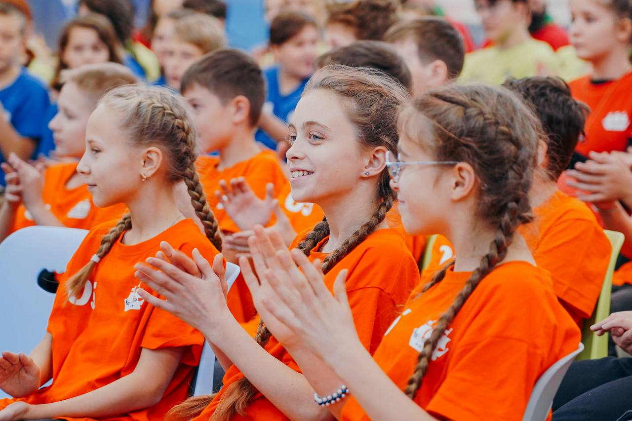 Антон Кольцов: Свыше 100 школьников из Мариуполя проводят новогодние каникулы в Санкт-Петербурге Антон Кольцов: Свыше 100 школьников из Мариуполя проводят новогодние каникулы в Санкт-Петербурге