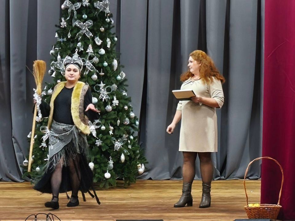 Праздничная эстафета добралась до Азовского Праздничная эстафета добралась до Азовского