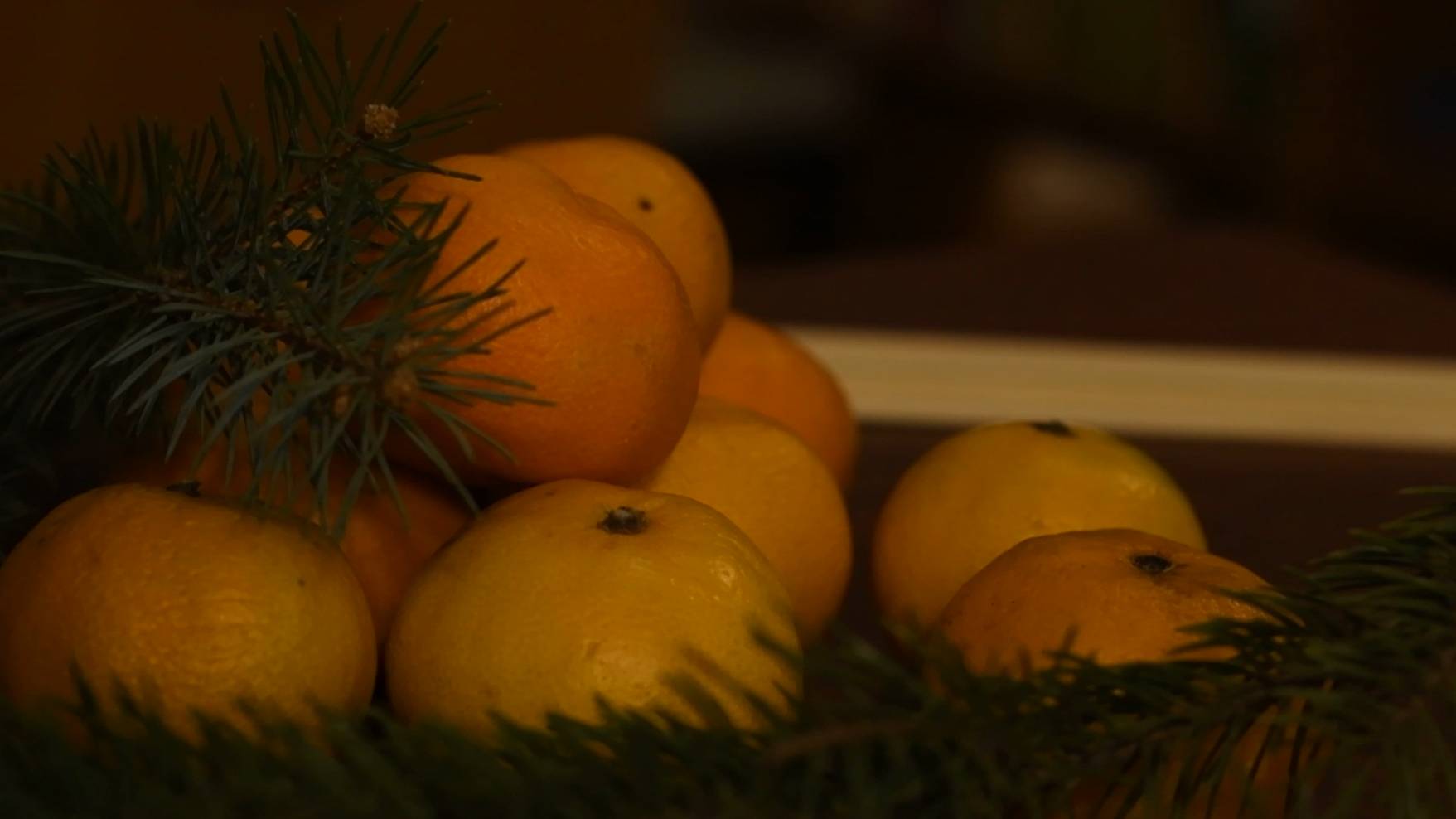 Вкусный сюрприз: как превратить мандарин в праздничный подарок