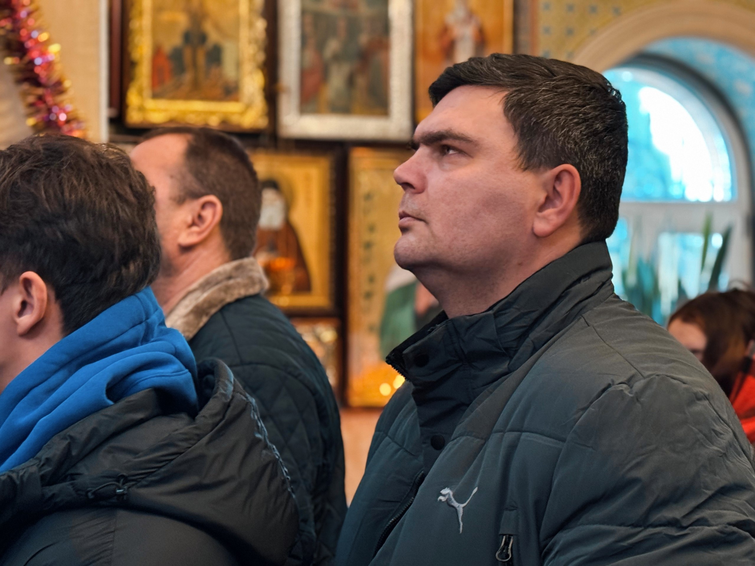 Молодёжь Тореза посетила Храм Святителей Московских в Рождество Молодёжь Тореза посетила Храм Святителей Московских в Рождество
