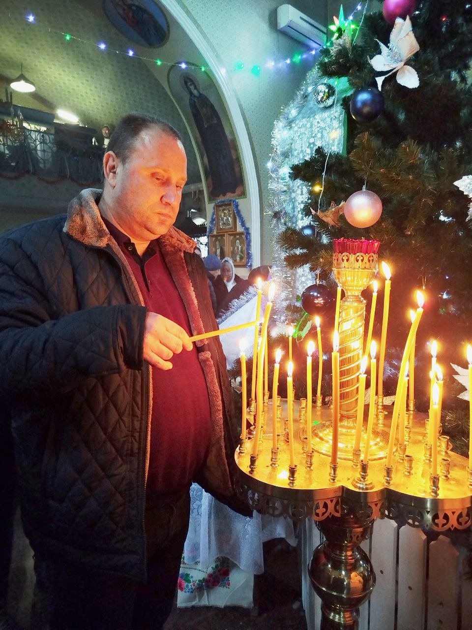 Ночью 7 января во всех храмах прошли торжественные богослужения Ночью 7 января во всех храмах прошли торжественные богослужения