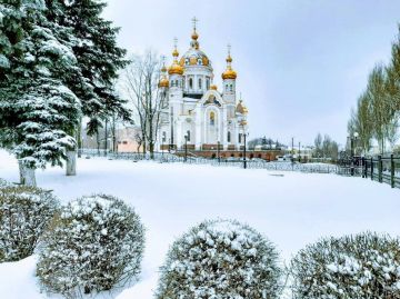 Гурген Малхасян: Дорогие друзья!. От всей души поздравляю вас с чудесным праздником - Рождеством Христовым! Пусть этот день принесет каждому радость, мир и гармонию