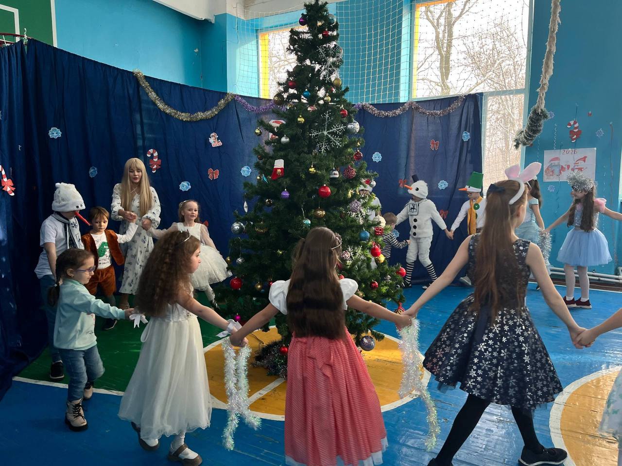 Яркая точка новогоднего турне: праздник в селе Приазовское Яркая точка новогоднего турне: праздник в селе Приазовское