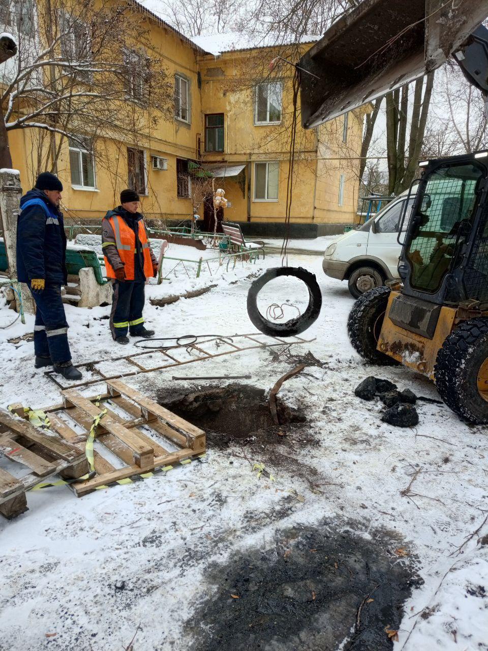 В новогодние праздники аварийная бригада Бурятии продолжает работу по заявкам в Старобешевском округе В новогодние праздники аварийная бригада Бурятии продолжает работу по заявкам в Старобешевском округе