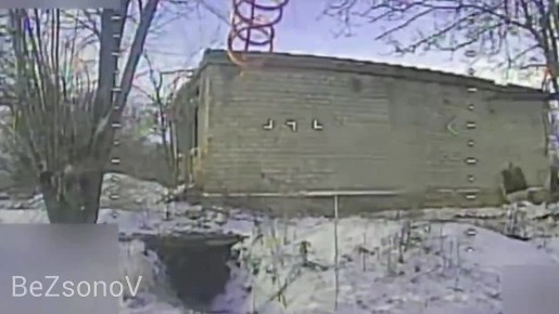 Даниил Безсонов: 33 мсп разрушает укрытие ВСУ в районе Торецкого