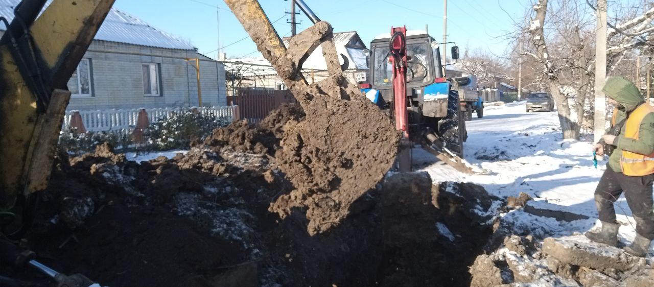 В новогодние праздники аварийная бригада Бурятии продолжает работу по заявкам в Старобешевском округе В новогодние праздники аварийная бригада Бурятии продолжает работу по заявкам в Старобешевском округе