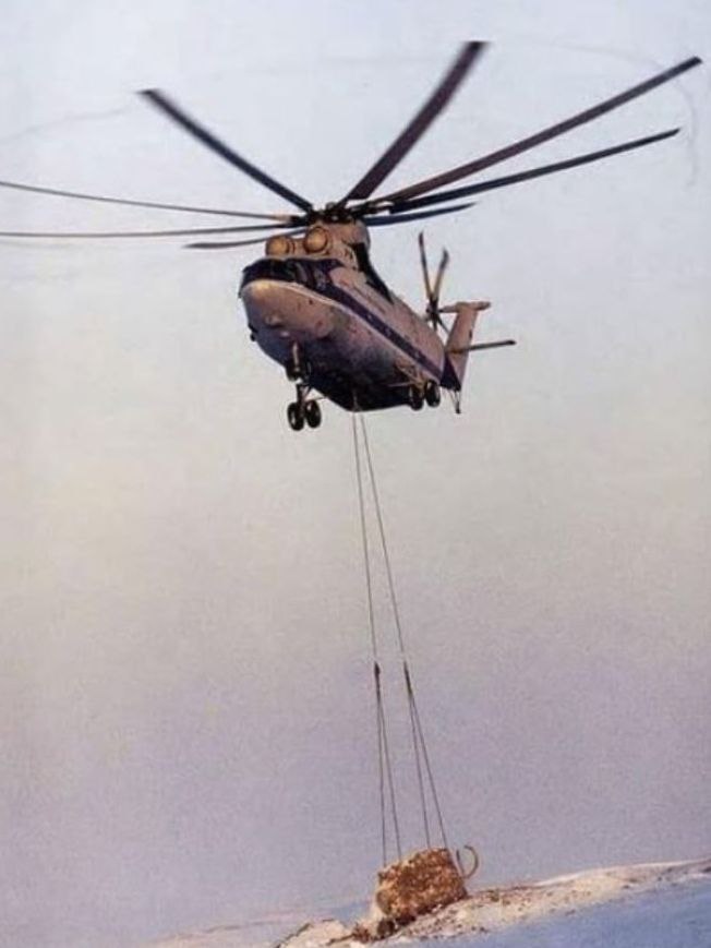 Александр Бондаренко: Самый могучий в мире вертолет Ми-26 — гордость авиастроения России Александр Бондаренко: Самый могучий в мире вертолет Ми-26 — гордость авиастроения России