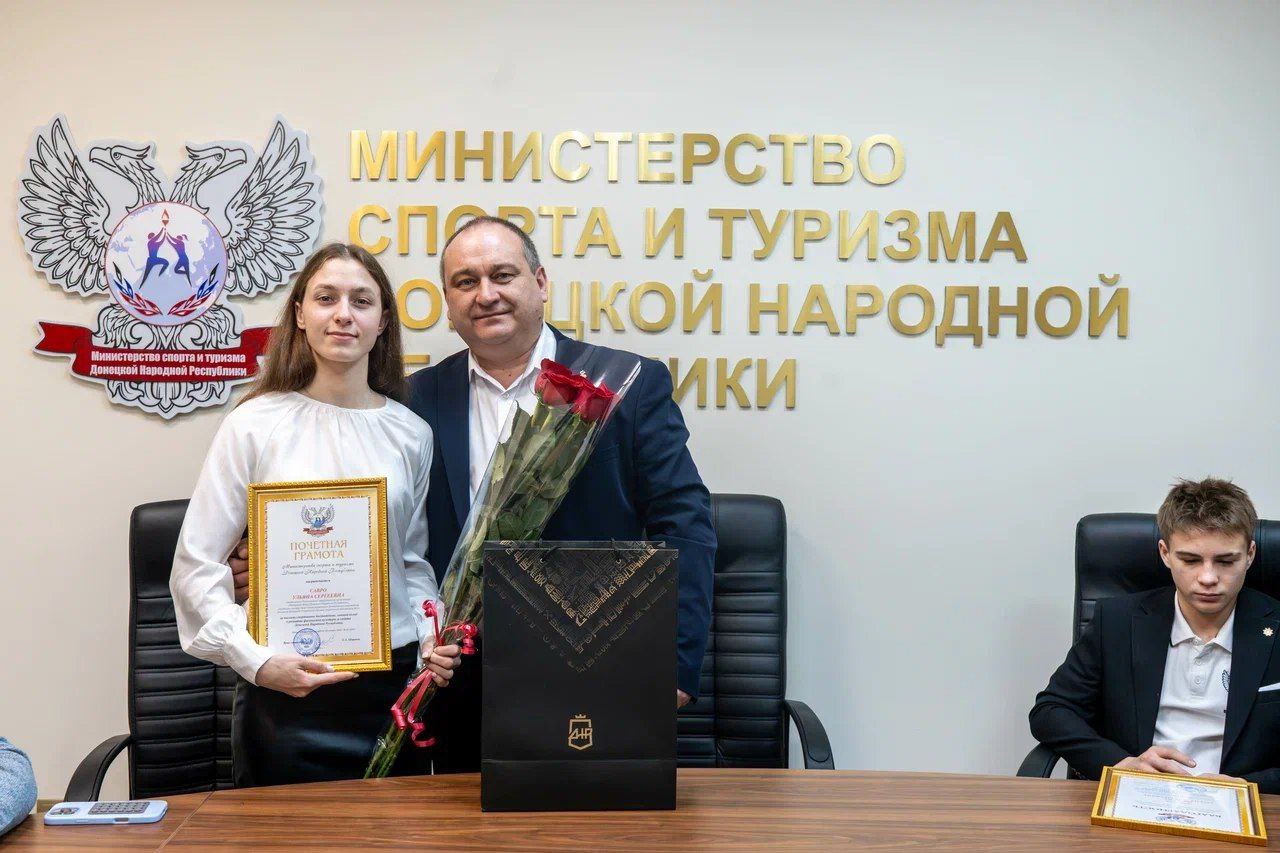 Евгений Ширшов: Сегодня встретился с председателем Федерации бокса ДНР Николаем Евтиховым и старшим тренером сборной команды Республики по боксу Романом Куксой Евгений Ширшов: Сегодня встретился с председателем Федерации бокса ДНР Николаем Евтиховым и старшим тренером сборной команды Республики по боксу Романом Куксой