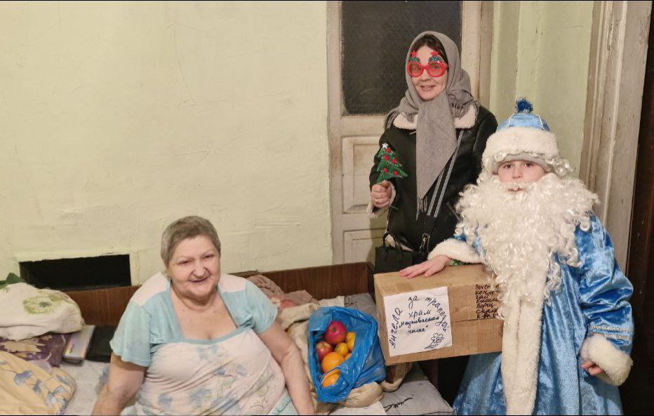 «Ты не одна»: Женское движение Единой России подарили новогоднее чудо жительницам Горловки! «Ты не одна»: Женское движение Единой России подарили новогоднее чудо жительницам Горловки!