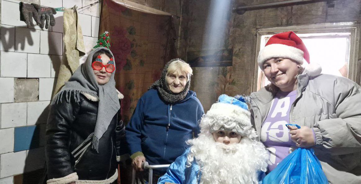 «Ты не одна»: Женское движение Единой России подарили новогоднее чудо жительницам Горловки!