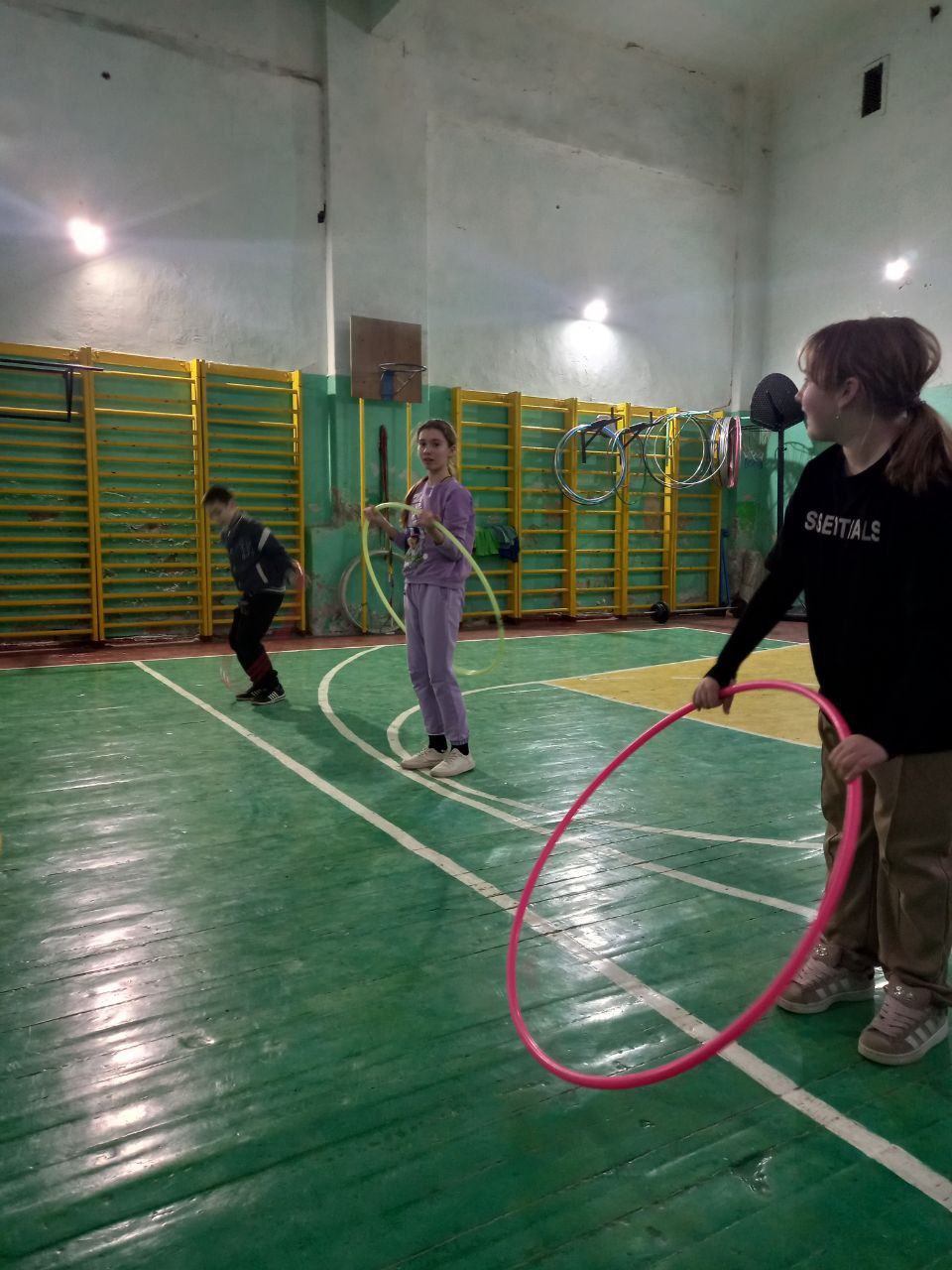 Рождественские старты. 9 января состоялось спортивное мероприятие «Рождественские старты» среди обучающихся спортивного отделения «легкая атлетика, в рамках традиционной Декады спорта и здоровья, а также партийного проекта... Рождественские старты. 9 января состоялось спортивное мероприятие «Рождественские старты» среди обучающихся спортивного отделения «легкая атлетика, в рамках традиционной Декады спорта и здоровья, а также партийного проекта...