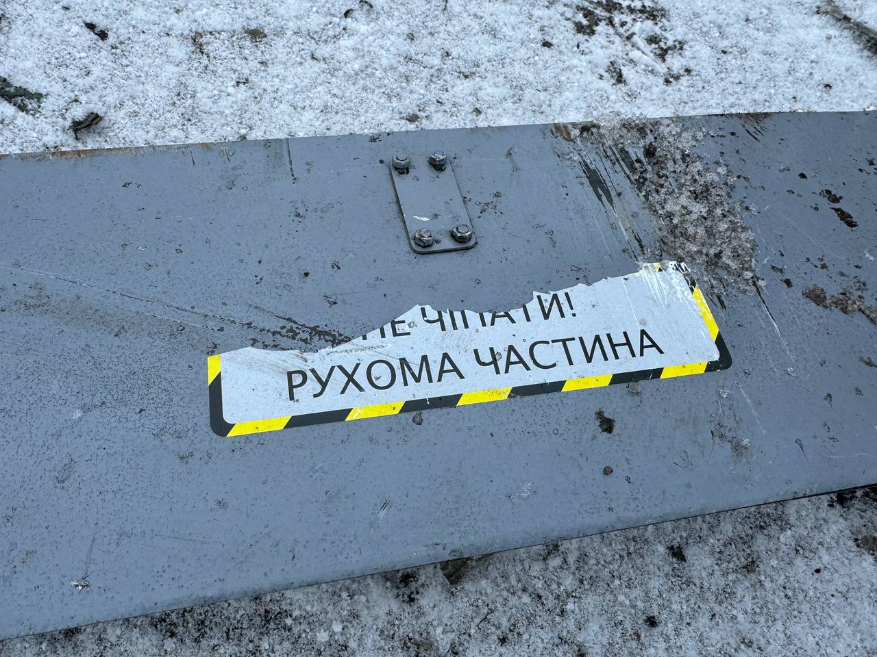 Атака БПЛА ВСУ на СТО в Макеевке привела к повреждению боксов и 15 автомобилей Атака БПЛА ВСУ на СТО в Макеевке привела к повреждению боксов и 15 автомобилей