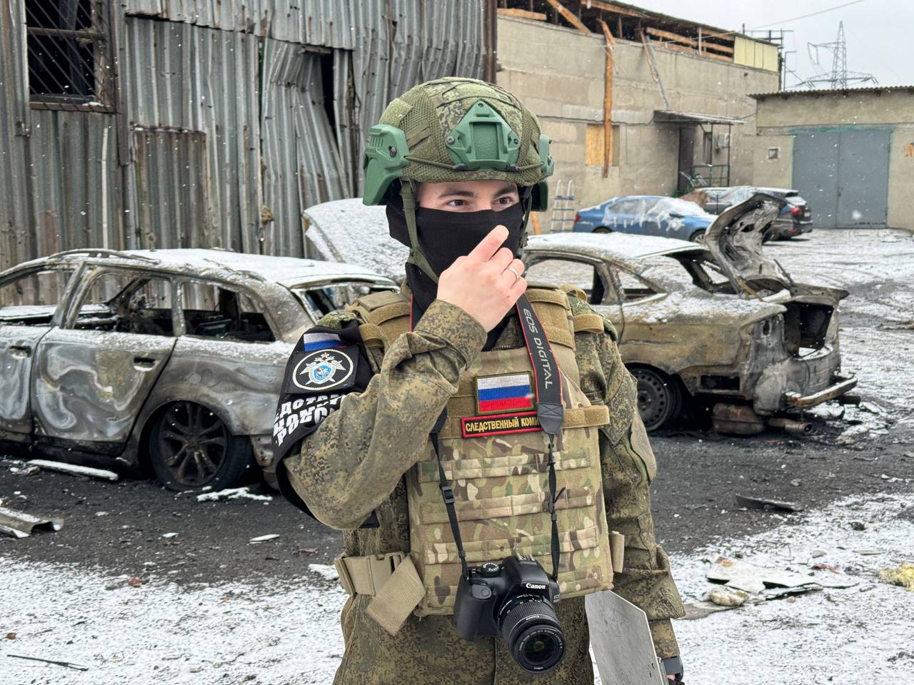 Атака БПЛА ВСУ на СТО в Макеевке привела к повреждению боксов и 15 автомобилей Атака БПЛА ВСУ на СТО в Макеевке привела к повреждению боксов и 15 автомобилей