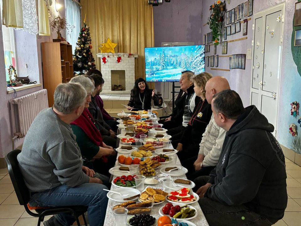 В стенах Ялтинского Дома культуры состоялась очередная встреча участников клуба общения «Ялита»