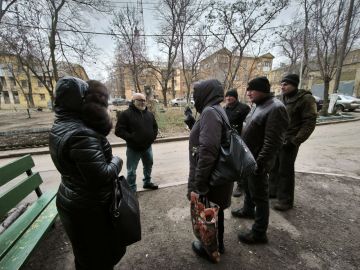 Продолжаются сходы с жителями Ленинского района г. Донецка