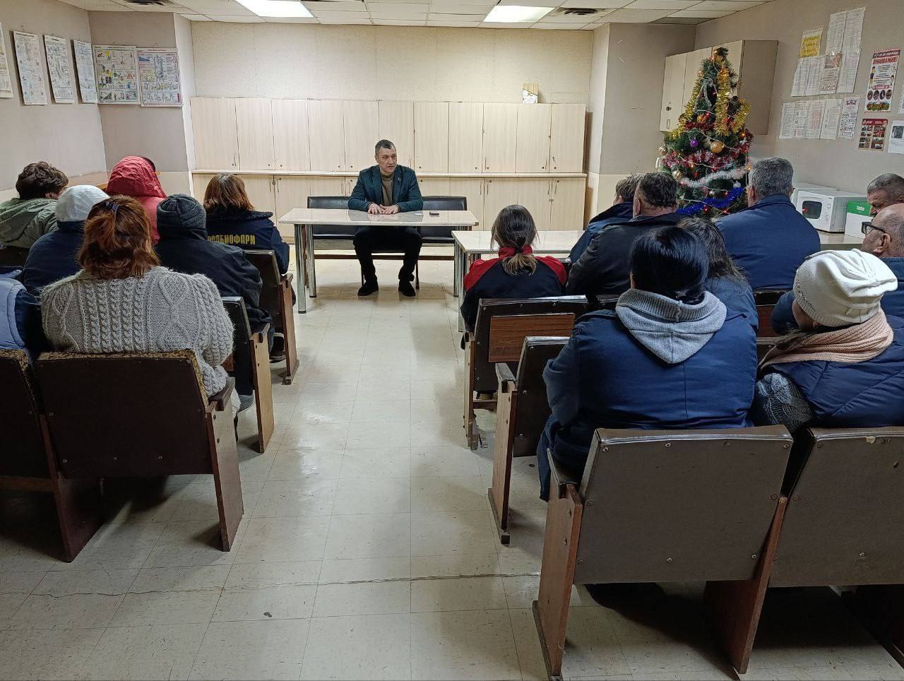 Роман Конев: 12 января 2026 года депутаты Горловского городского совета от фракции «Единая Россия» — Инает Розводова и Максим Лебедев провели встречи с населением Роман Конев: 12 января 2026 года депутаты Горловского городского совета от фракции «Единая Россия» — Инает Розводова и Максим Лебедев провели встречи с населением