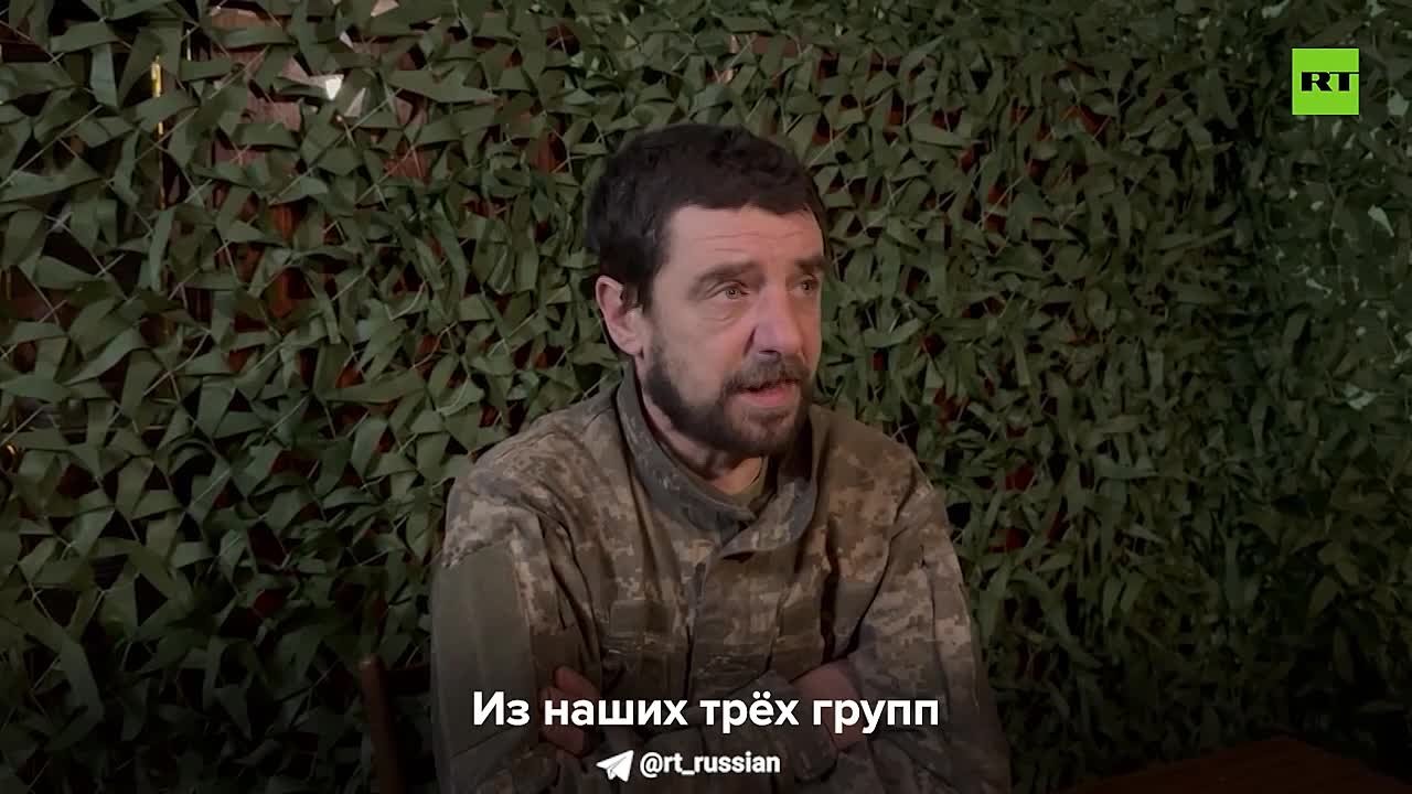 Командование посылает вэсэушников в освобождённый Красноармейск для пиар-акций с украинским флагом