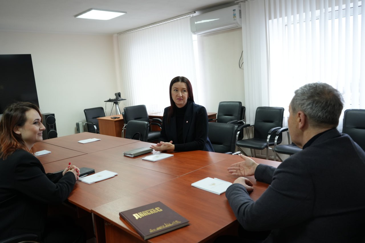 Михаил Желтяков: В рамках рабочей встречи с представителями Российского общества «Знание» обсудили стратегию совместной работы по вовлечению молодого поколения в культурную жизнь Республики Михаил Желтяков: В рамках рабочей встречи с представителями Российского общества «Знание» обсудили стратегию совместной работы по вовлечению молодого поколения в культурную жизнь Республики