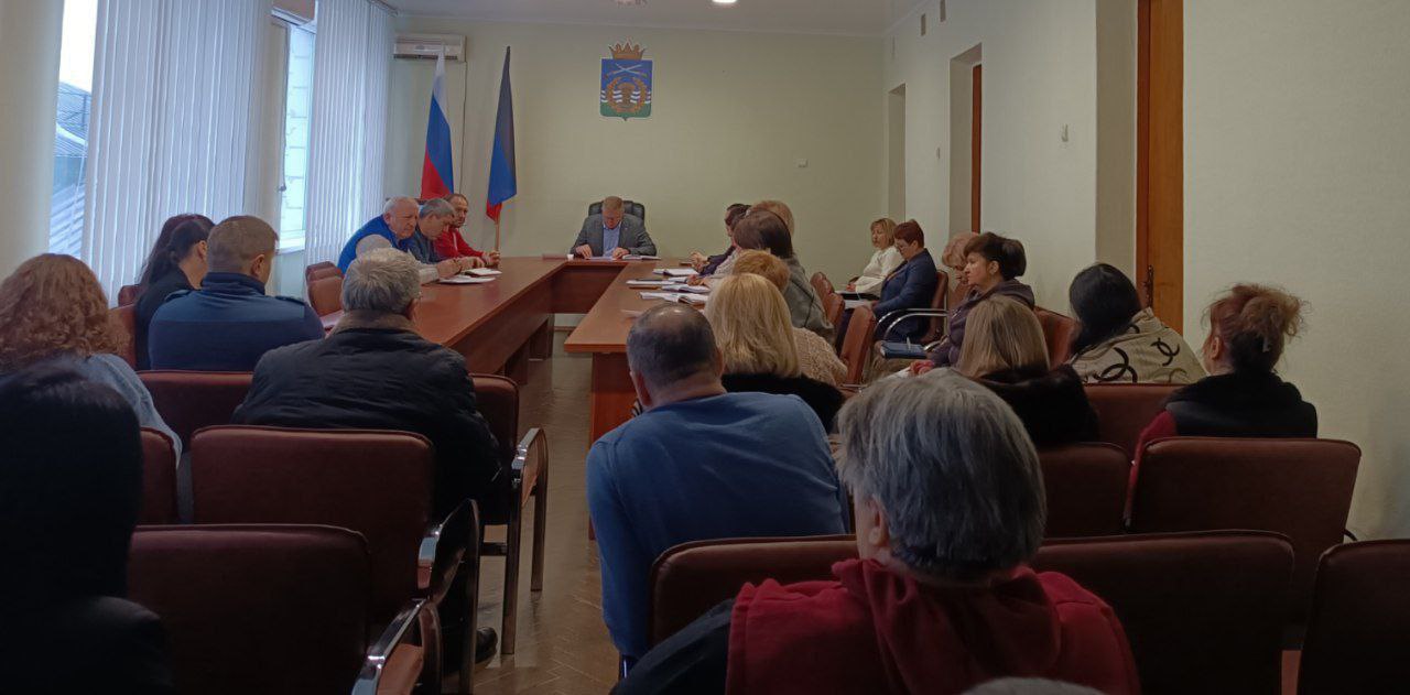 Сергей Юзвинкевич: Сегодня провел расширенное аппаратное совещание Сергей Юзвинкевич: Сегодня провел расширенное аппаратное совещание