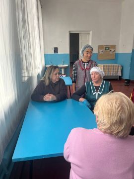 Депутат Иловайского городского совета, Ирина Григорьевна Опихайленко, провела конструктивную встречу с трудовым коллективом ГБОУ "СШ № 13 г.о. Иловайск". Основной темой обсуждения стал вопрос питания обучающихся