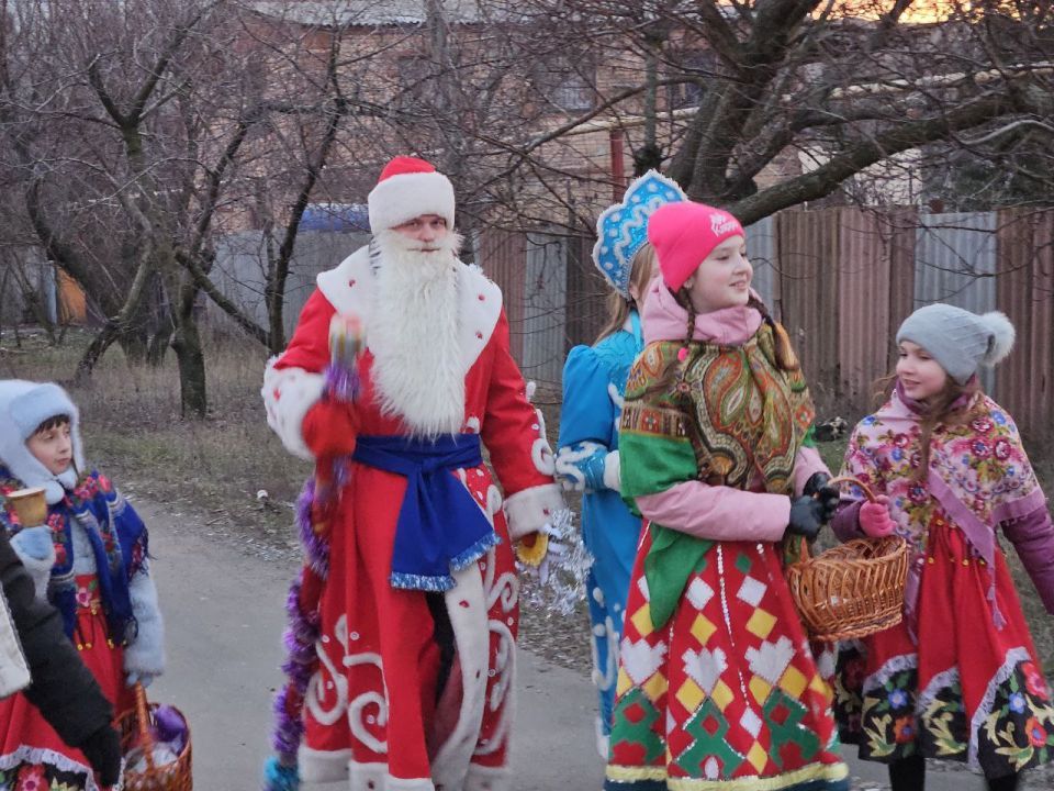 «Щедрый вечер» в посёлке Северном: колядки, предсказания и море добра! «Щедрый вечер» в посёлке Северном: колядки, предсказания и море добра!