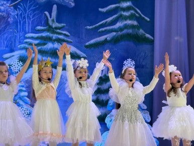 Лариса Толстыкина: Сердечно поздравляю победителей, призеров, всех участников и гостей республиканского смотра-конкурса «Вифлеемская звезда» с замечательным праздником детского творчества и светлой радости!