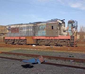 пёЏ Сегодня также дронами был нанесён удар РїРѕ железнодорожному составу РЅР° подконтрольной Украине части ДНР