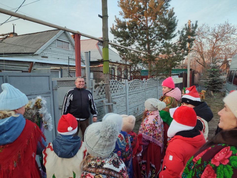 «Щедрый вечер» в посёлке Северном: колядки, предсказания и море добра! «Щедрый вечер» в посёлке Северном: колядки, предсказания и море добра!
