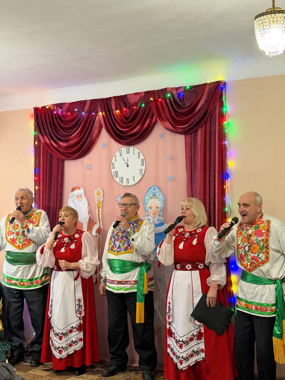 14 января, в рамках партийного проекта «Старшее поколение» ВПП «Единая Россия», в Государственном бюджетном учреждении социального обслуживания «Центр социального обслуживания населения Центрально-Городского района города... 14 января, в рамках партийного проекта «Старшее поколение» ВПП «Единая Россия», в Государственном бюджетном учреждении социального обслуживания «Центр социального обслуживания населения Центрально-Городского района города...