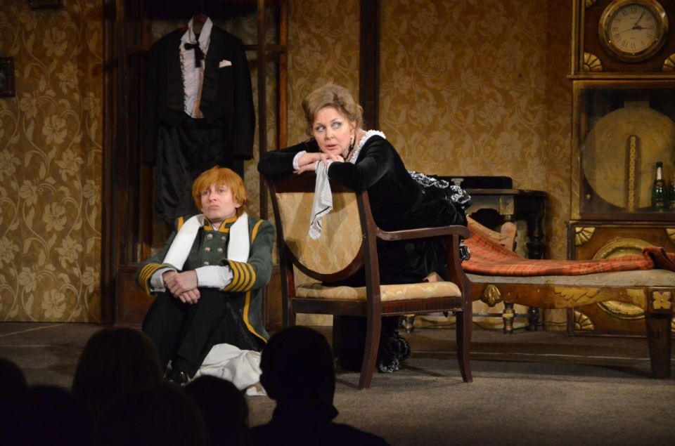 А. П. Чехов: «Искусство даёт крылья и уносит далеко-далеко!» А. П. Чехов: «Искусство даёт крылья и уносит далеко-далеко!»