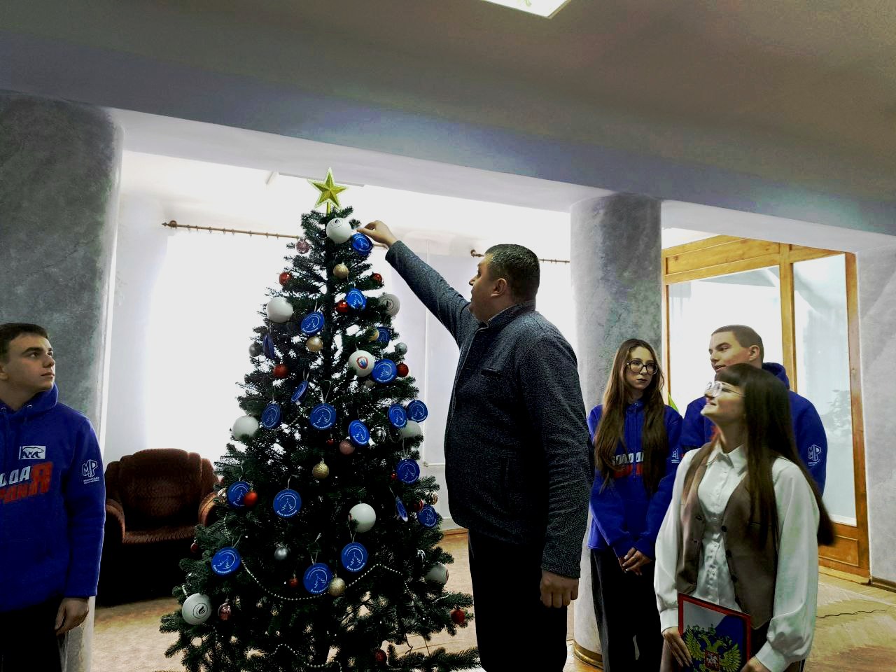 В Шахтерском округе состоялось благотворительное мероприятие «Елка желаний» В Шахтерском округе состоялось благотворительное мероприятие «Елка желаний»