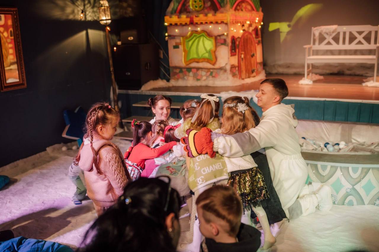 Донецкий театр кукол завершил новогоднюю программу Донецкий театр кукол завершил новогоднюю программу