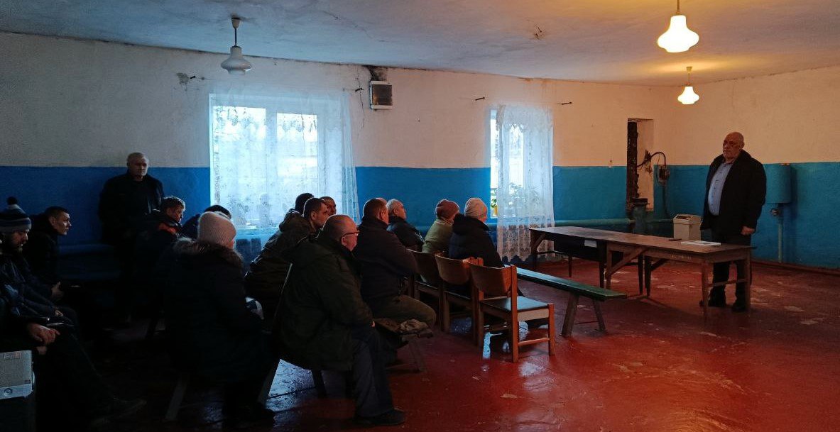 13 января состоялась встреча депутата Макеевского городского совета ДНР первого созыва Олега Венжеги с трудовым коллективом комплекса водоснабжения и водоотведения Советского района филиала «Макеевское ПУВКХ» ГУП ДНР «Вода...