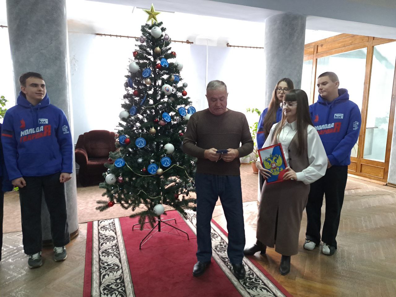 В Шахтерском округе состоялось благотворительное мероприятие «Елка желаний» В Шахтерском округе состоялось благотворительное мероприятие «Елка желаний»