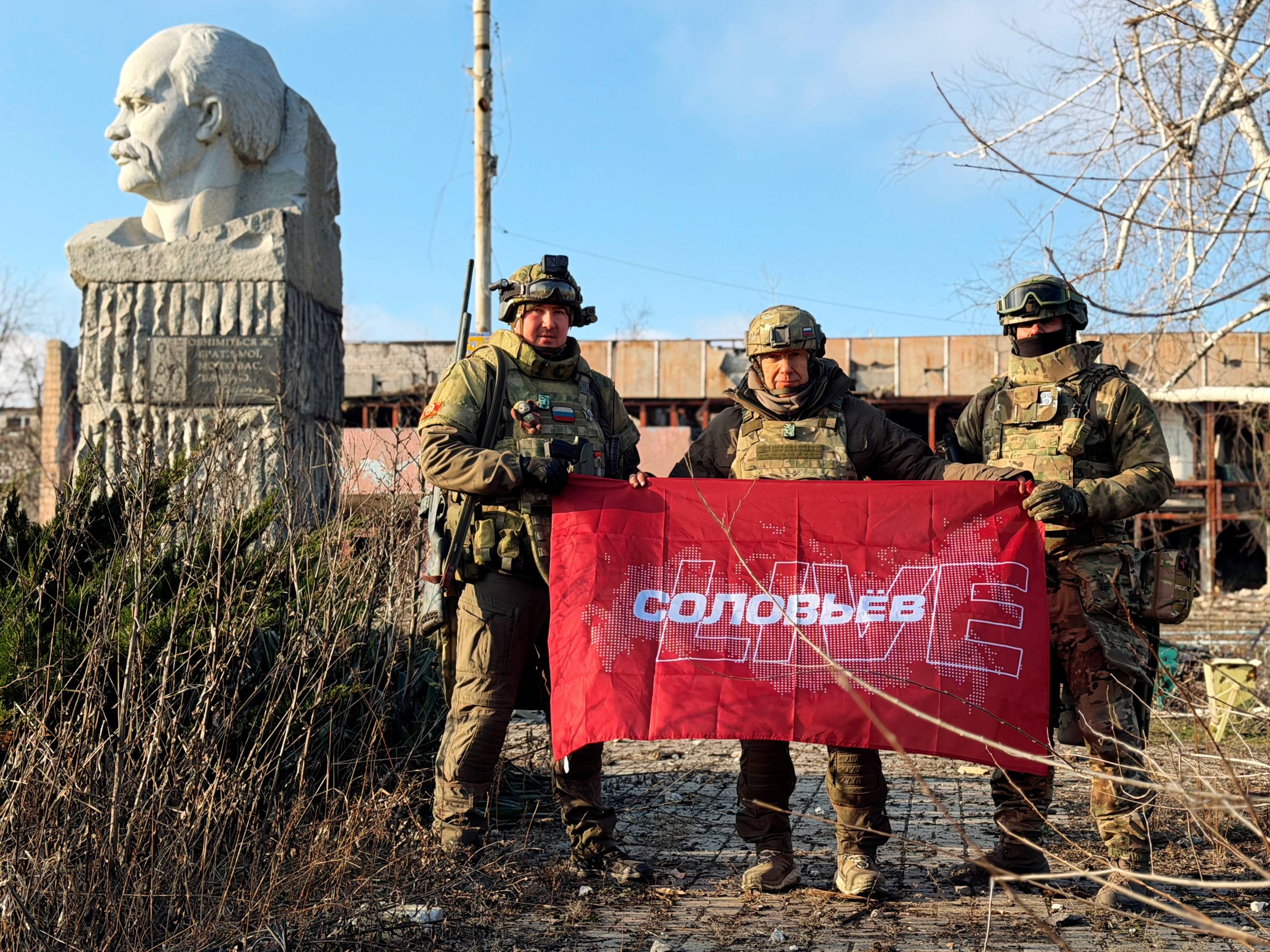 Встретил Старый Новый год вместе с командиром легендарной 5-ой отдельной гвардейской мотострелковой бригады имени Александра Захарченко и его героическими бойцами в русском городе Димитрове