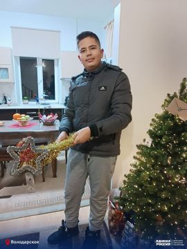 13 января творческий коллектив Малоянисольского сельского Дома культуры совместно с библиотекой провел для жителей села театрализованное новогоднее поздравление "Иртын хорят мега мера - алетриц пратызум", посвященное Году...