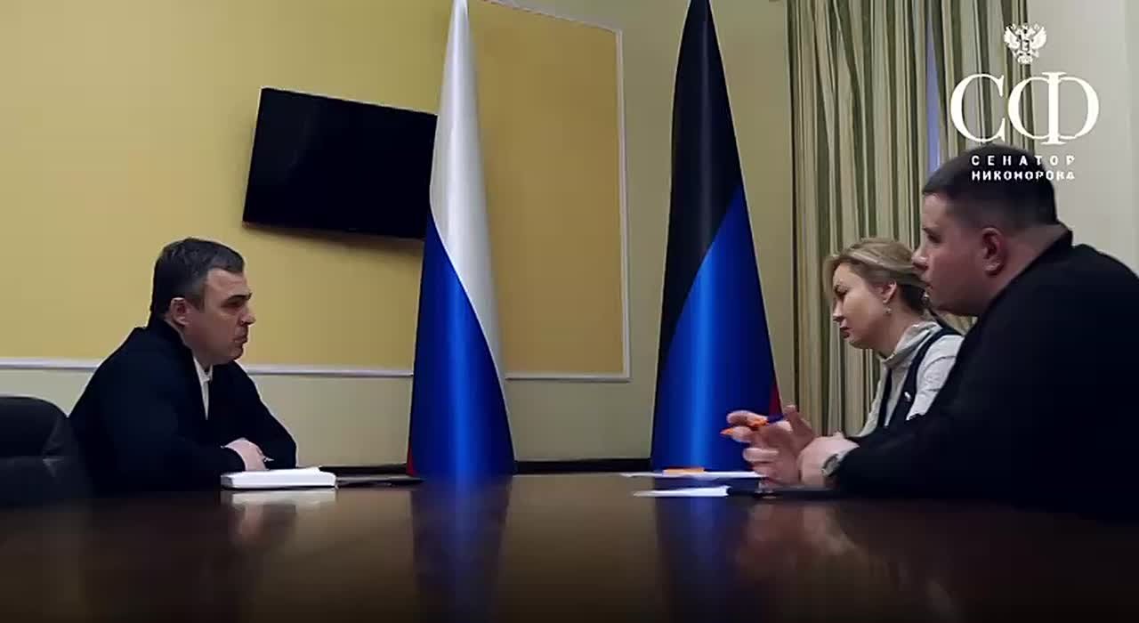 Наталья Никонорова: С министром здравоохранения Константином Викторовичем Масниковым обсудили, как идет процесс перехода на обязательное медицинское страхование и возникают ли при этом сложности или проблемы