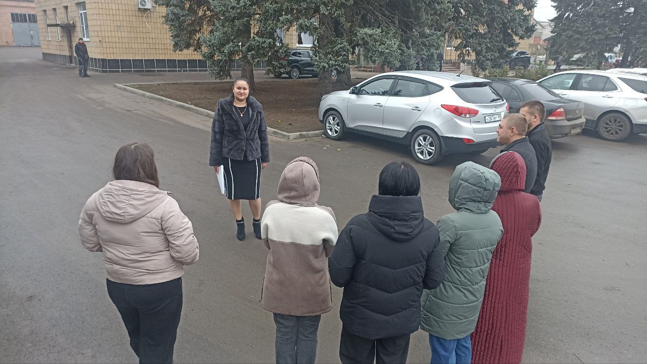 Депутат Тельмановского муниципального совета Мария Вагнер организовала встречу с жителями поселка Тельманово